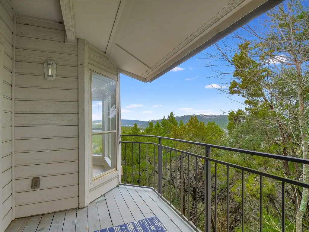 6000 Shepherd Mountain Cove 406, Austin