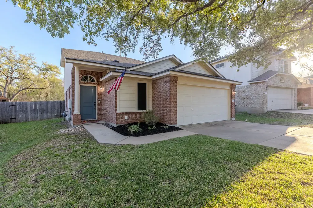 1002 Moser River Drive, Leander
