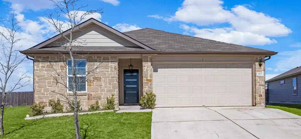 1425 London Way, Lockhart