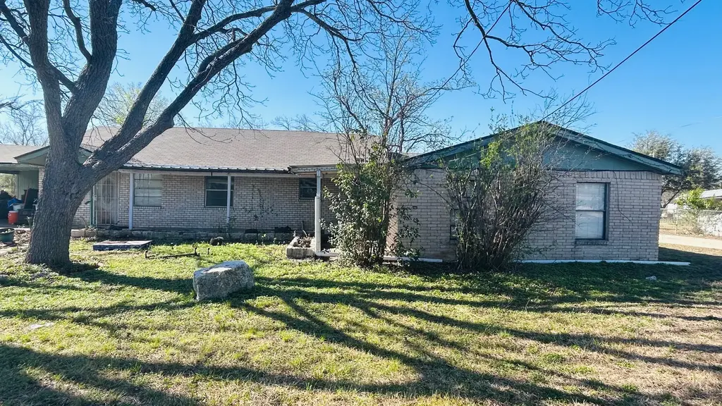1120 W Goforth Road, Buda