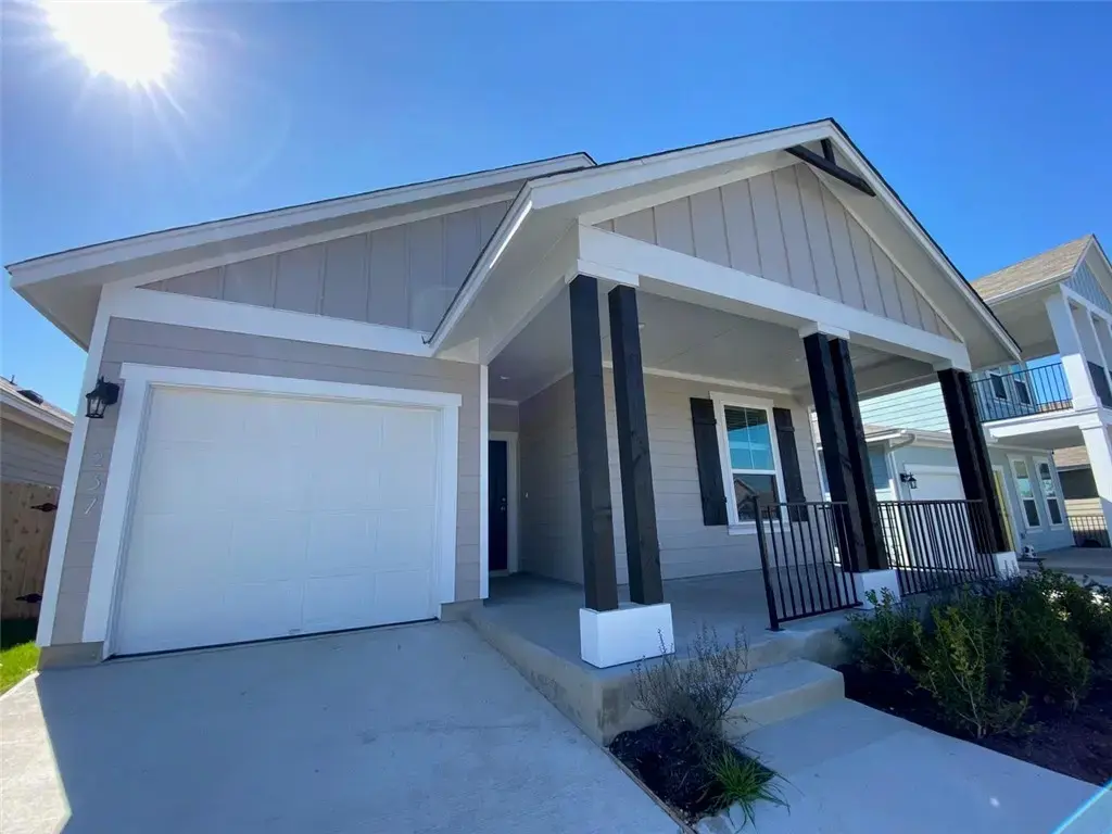 237 Michaelis Drive, Leander