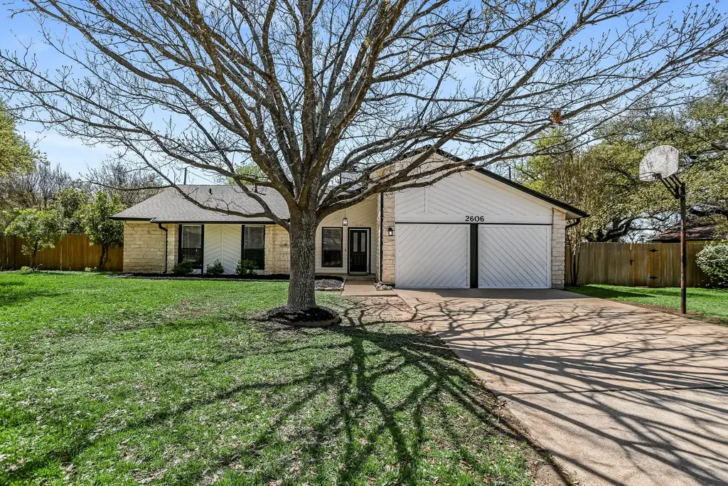 2606 W Messick Loop, Round Rock