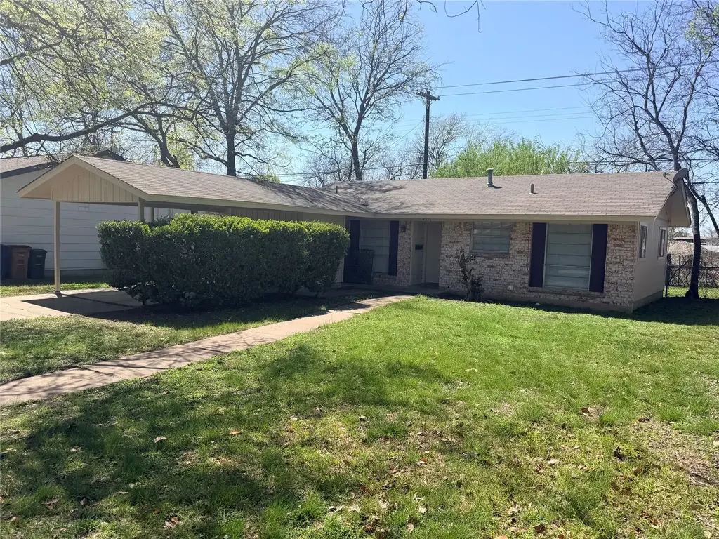 8520 Woodstone Drive, Austin