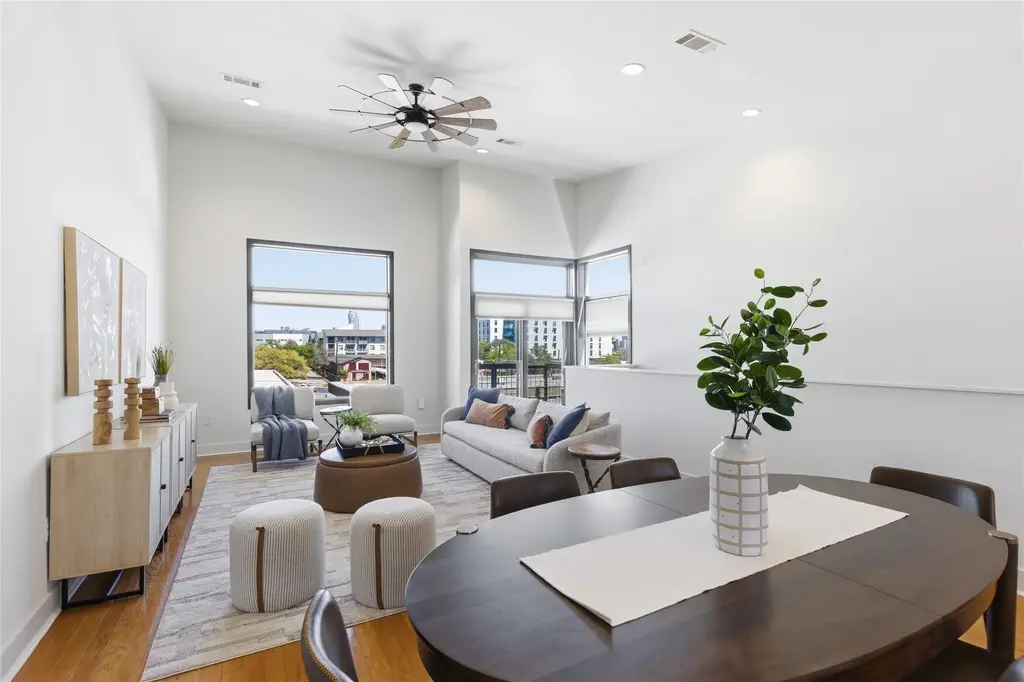 1702 S Lamar Boulevard 12, Austin
