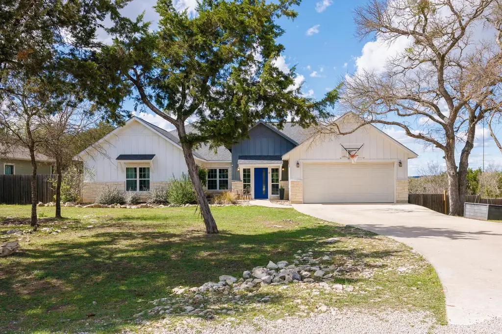 8 Butterfly Street, Wimberley