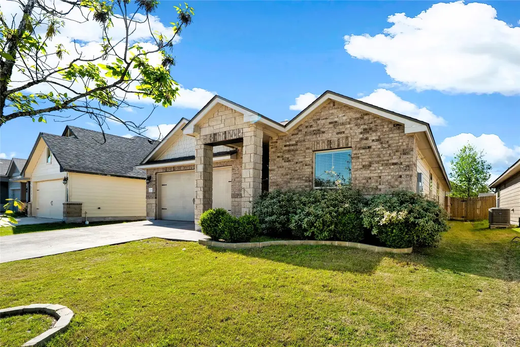 133 Beth Ann Loop, Taylor