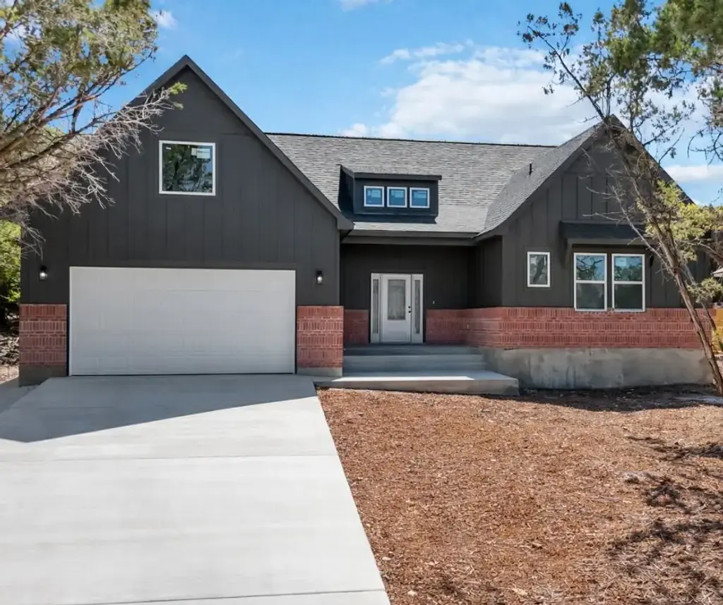 116 Crazy Cross Road, Wimberley