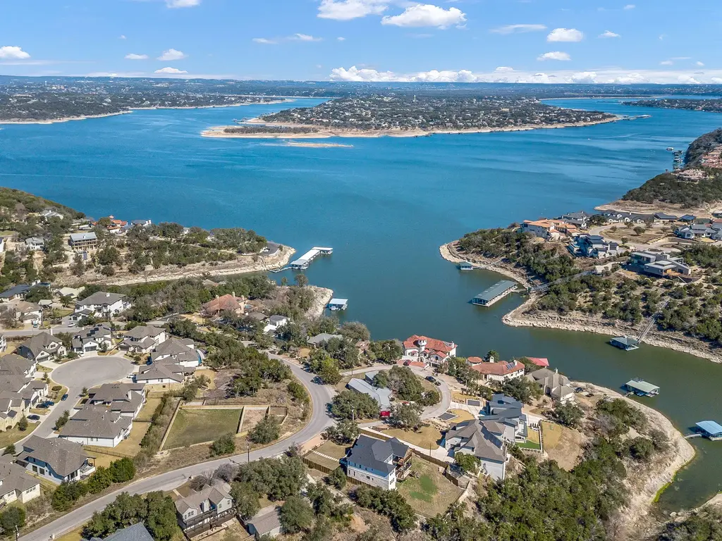 3016 Tradewind Drive, Spicewood