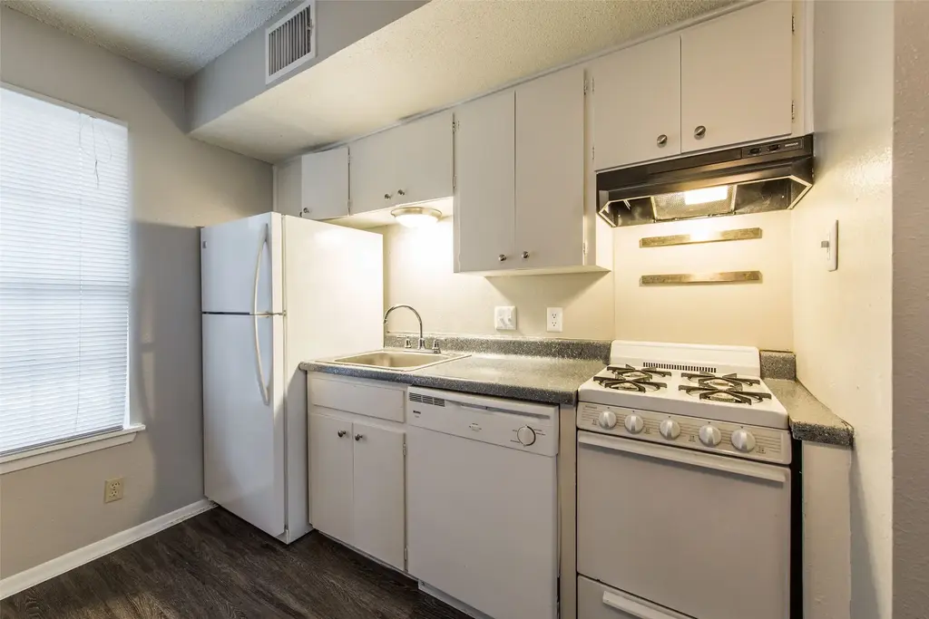 3101 Tom Green Street 104, Austin