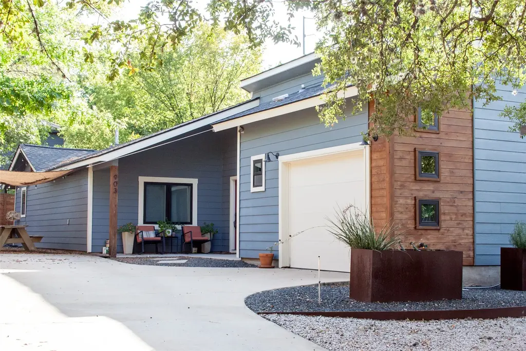 903 Herndon Lane, Austin