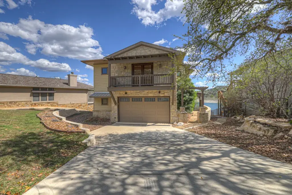 2550 Colleen Drive, Canyon Lake