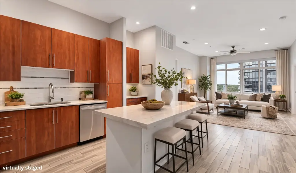 54 Rainey Street Ph09, Austin
