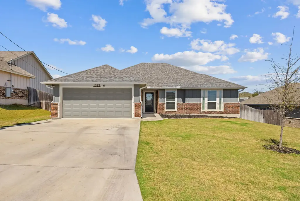 1313 Sandstone Cove, Lampasas