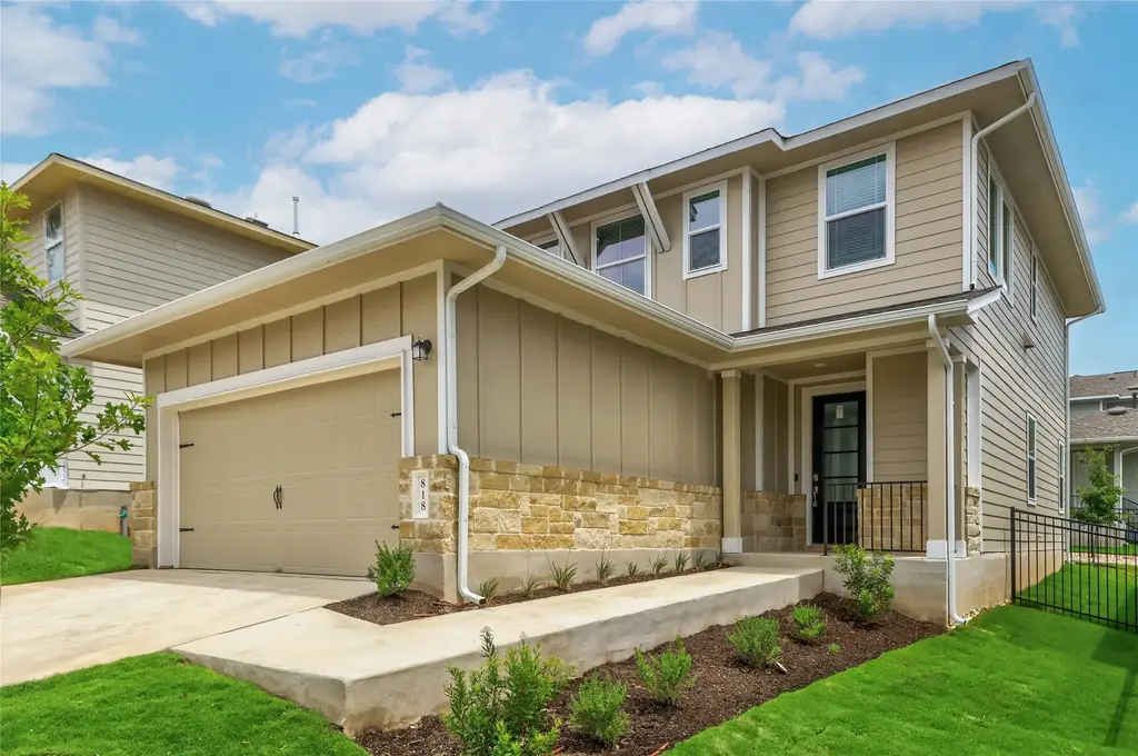 818 Affazia Lane, Georgetown