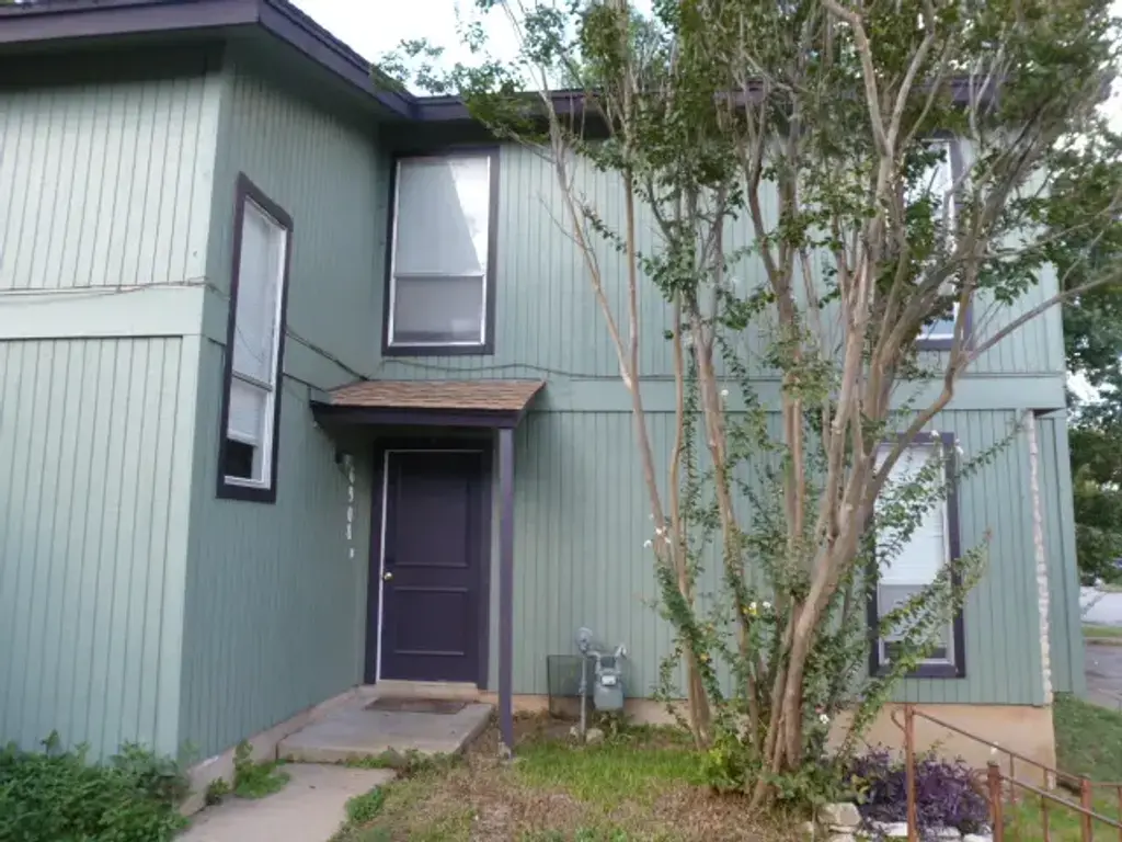 6908 Lovely Lane, Austin