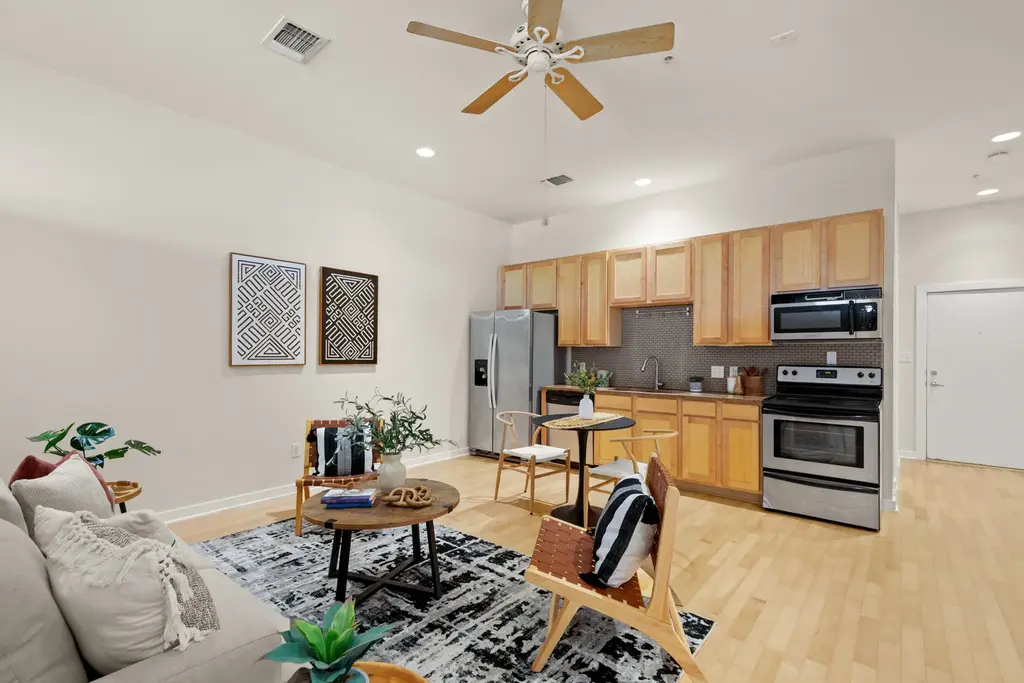 2931 E 12th Street 201, Austin