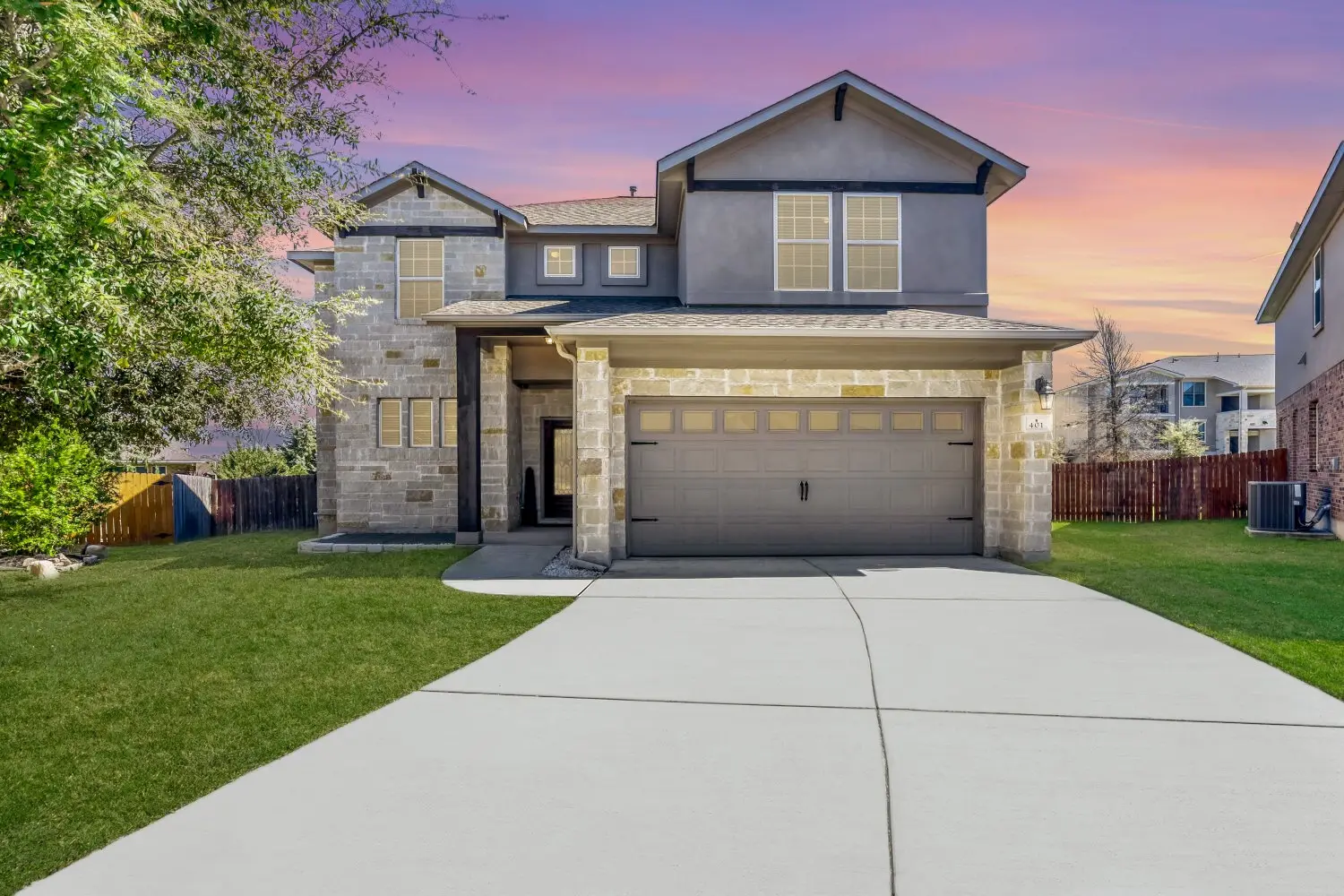 Photo of Listing #1517854