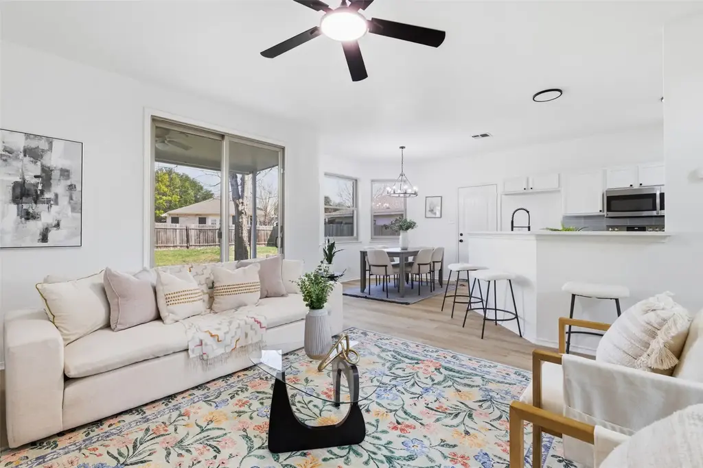 7247 Wardman Drive, Del Valle
