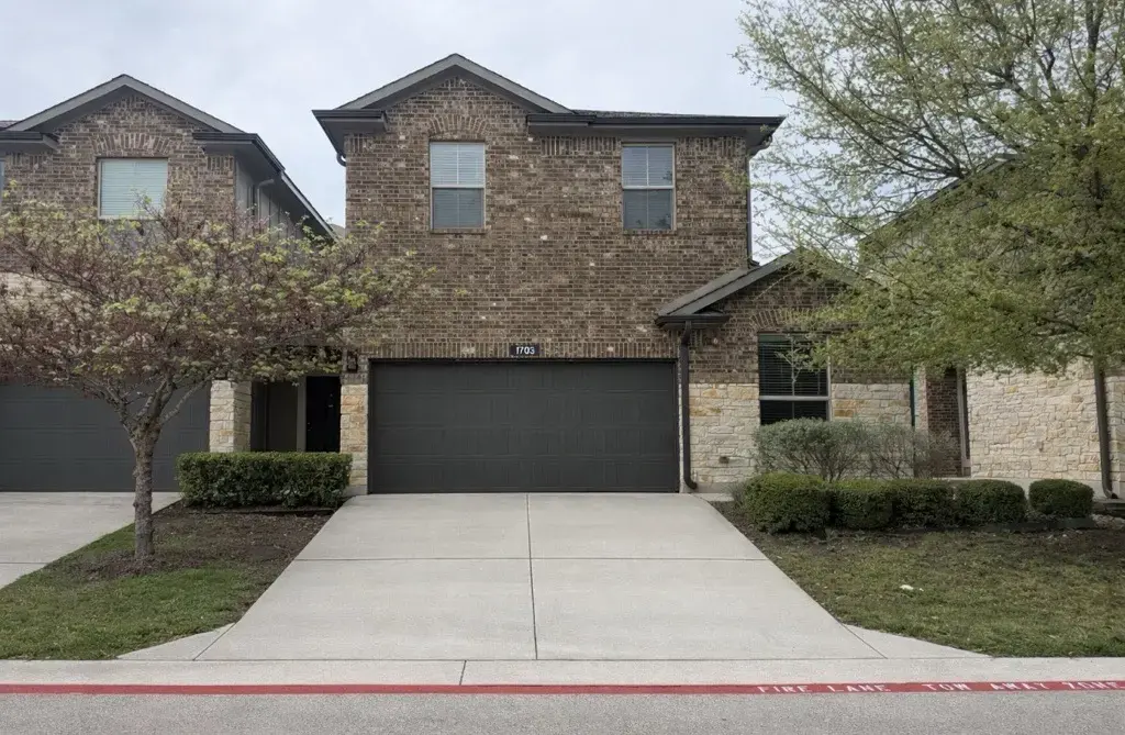 1200 S 10th Street 1703, Pflugerville