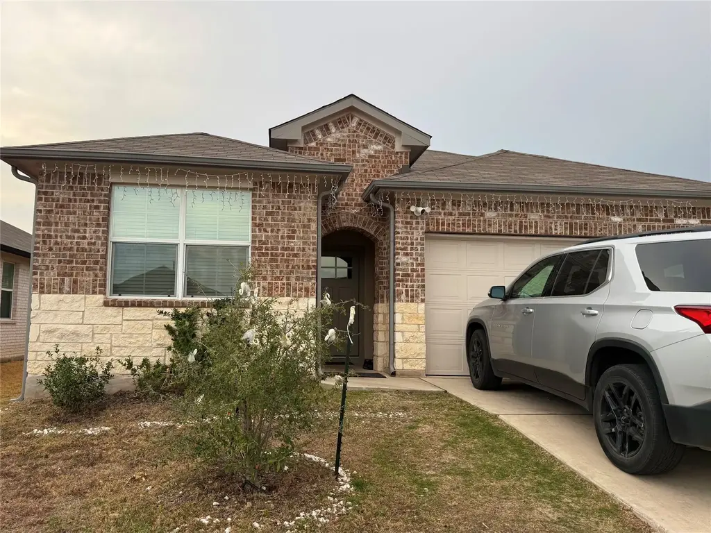 216 Charles Trail A, Georgetown