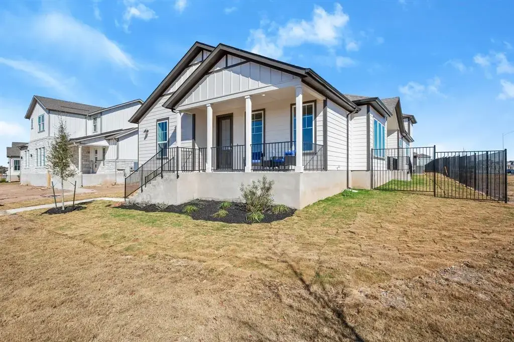8810 Bestride Bend, Austin
