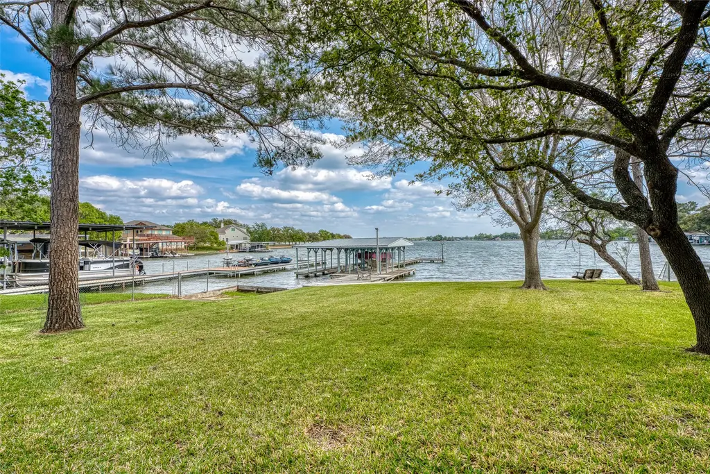 146 Winding Way, Sunrise Beach