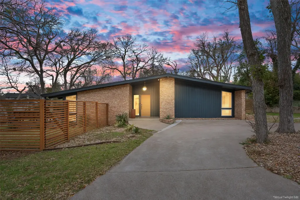 2606 Birdcreek Drive, Temple