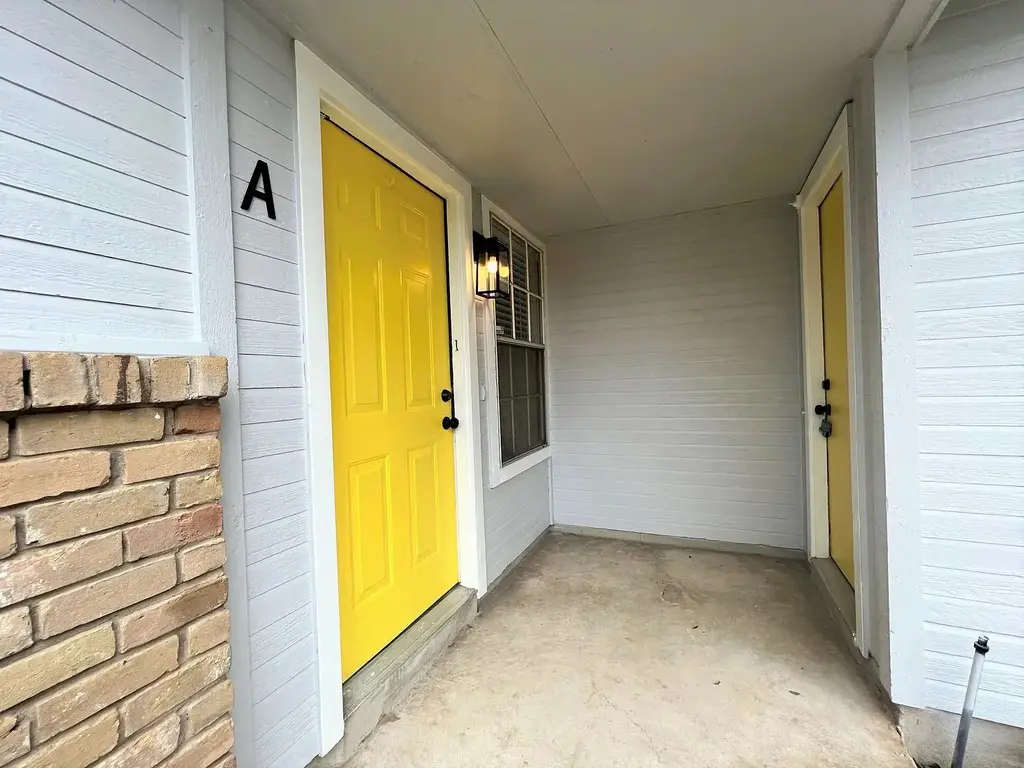 12214 Thompkins Drive A, Austin
