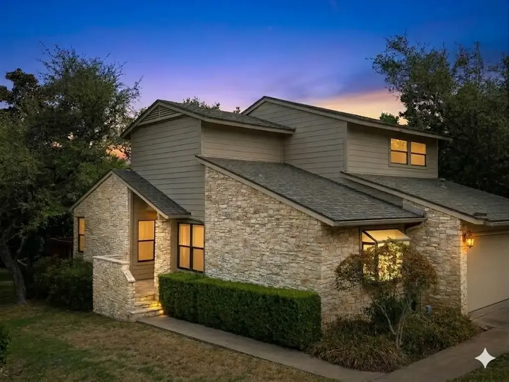 9518 Topridge Drive 28, Austin