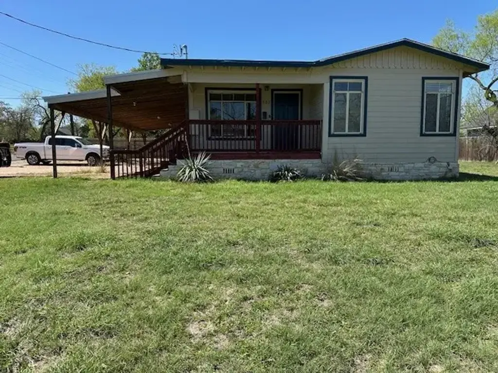 802 Magnolia Lane, Cottonwood Shores