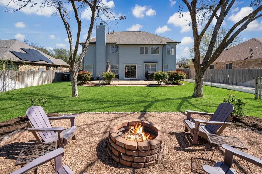 412 Derby Lane, Georgetown
