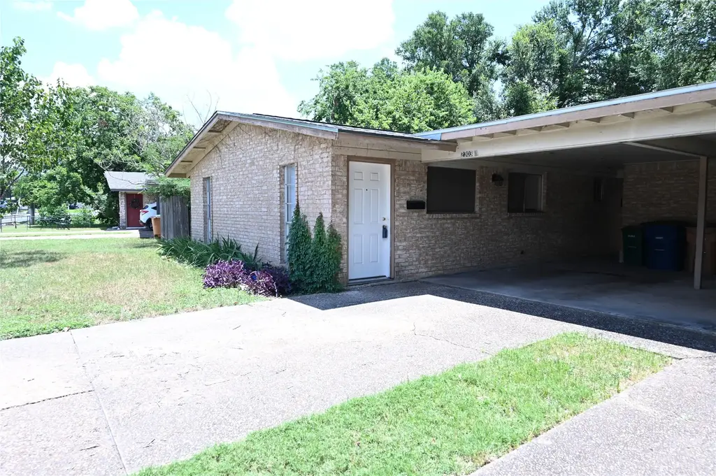 2303 Western Trails Boulevard A, Austin