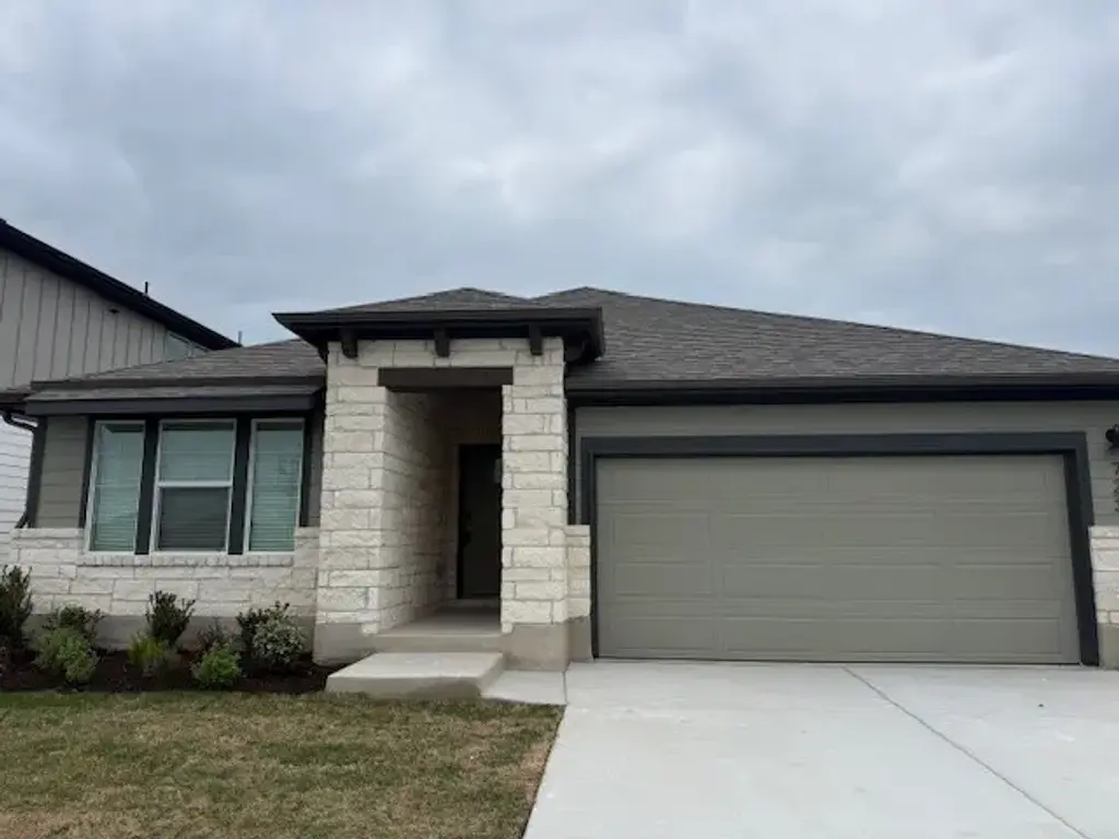 723 Universal Drive, Hutto