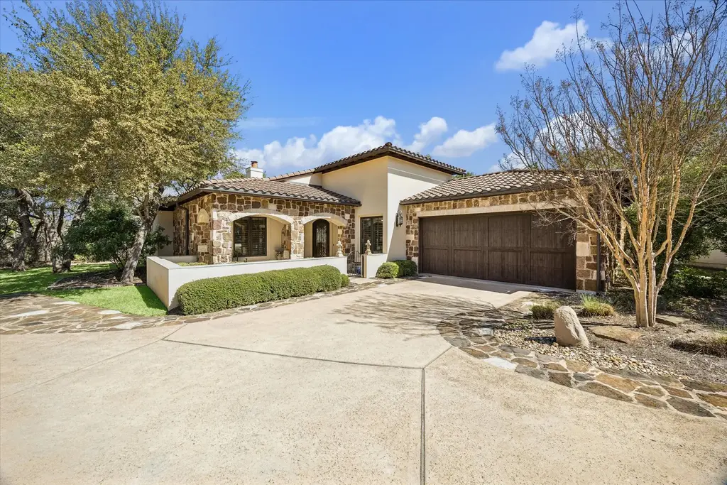 4501 Spanish Oaks Club Boulevard 14, Austin