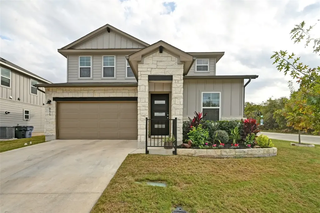 911 Bright Gemstone Way, Austin