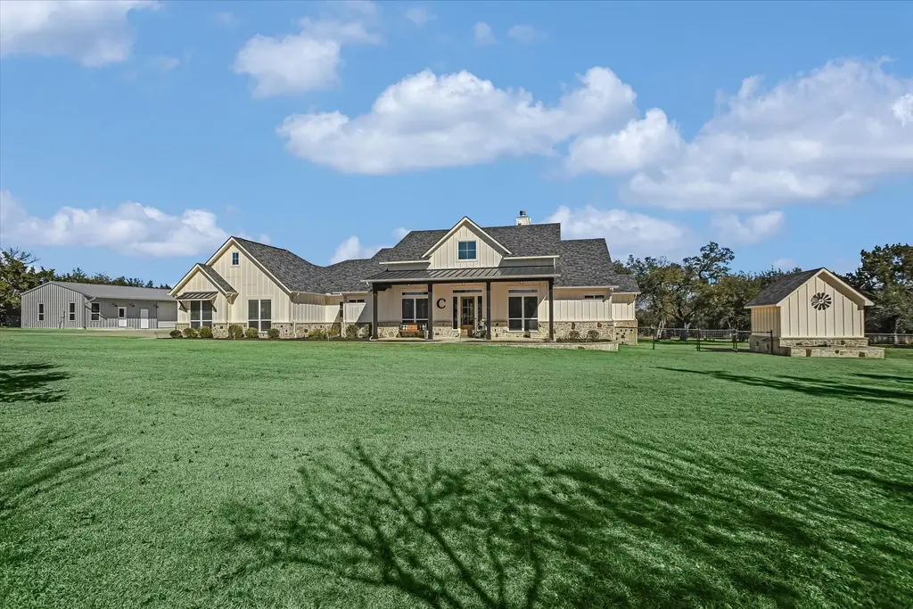 224 Foust Drive, Liberty Hill