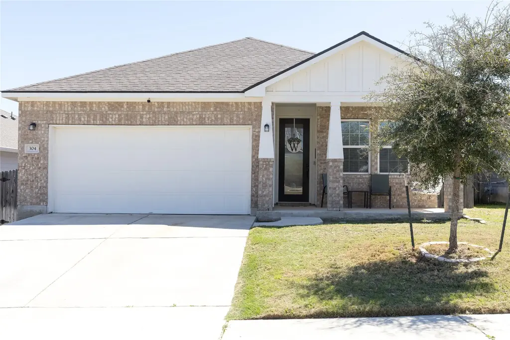 304 Winding Hollow Lane, Georgetown