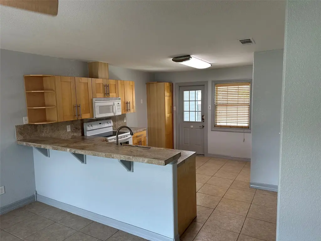 2743 Maple Tree Road A, New Braunfels