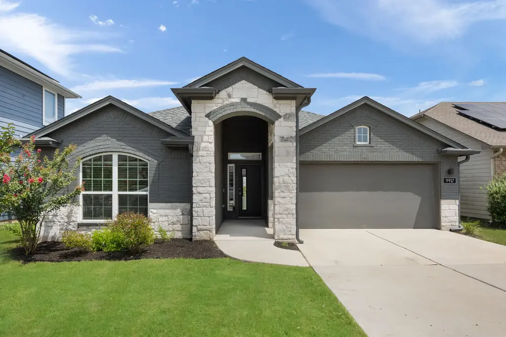 9917 Becoming Street, Manor