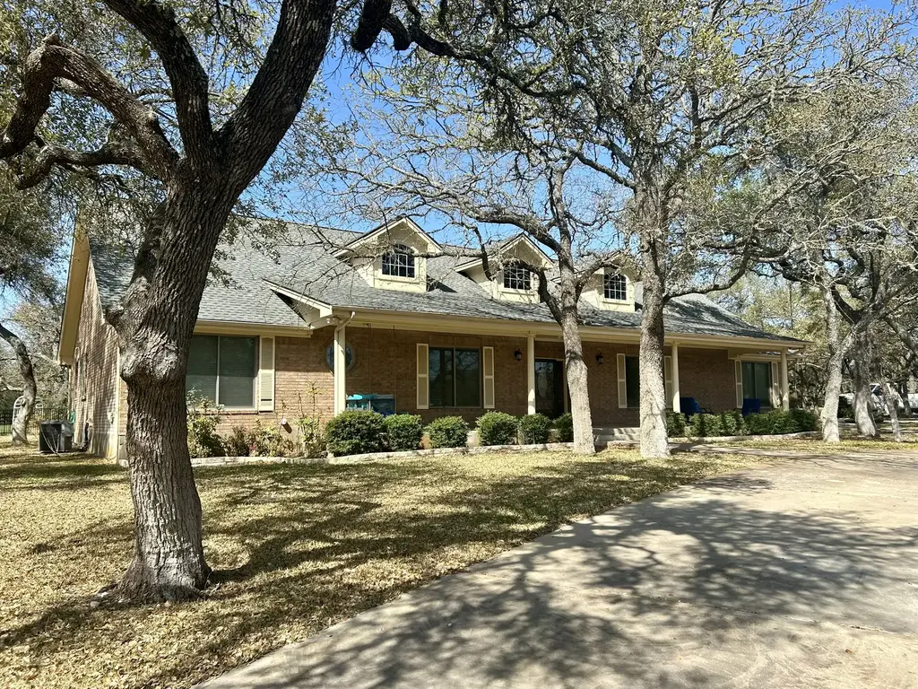 121 Post Oak Lane, Driftwood