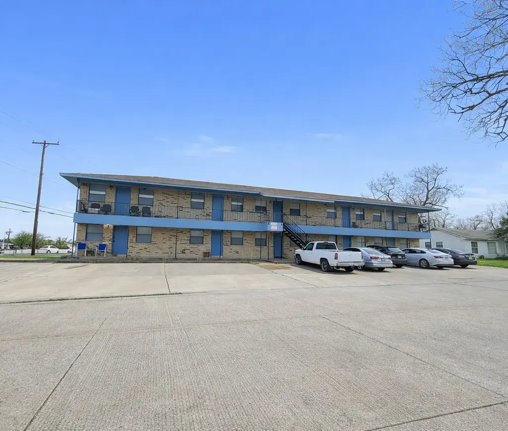 1706 W Cameron Avenue, Rockdale