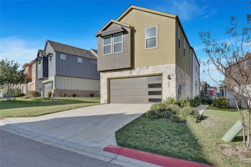 7408 Acela Trail 217, Austin
