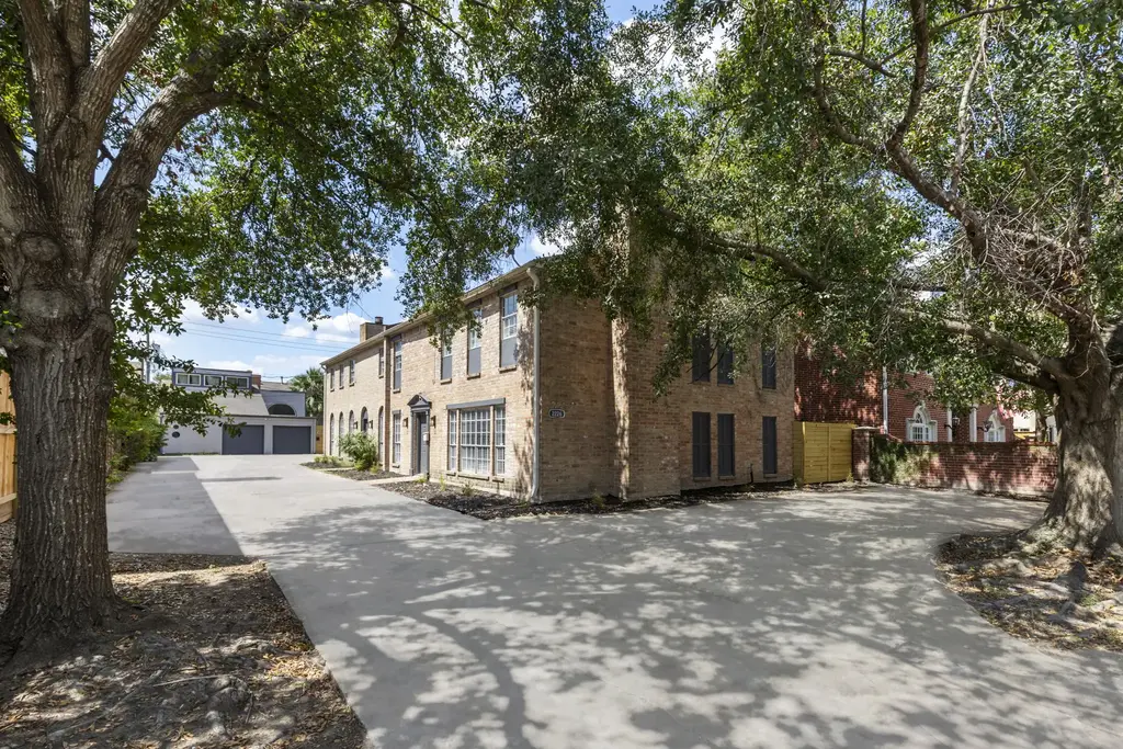2226 Nantucket Drive A, Houston