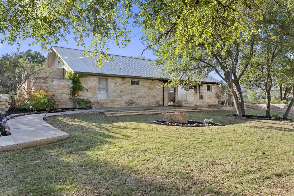 21301 Kathy Lane, Spicewood