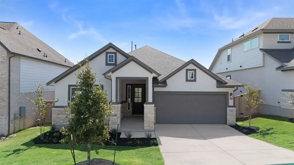 239 West Faulkner Street, Liberty Hill