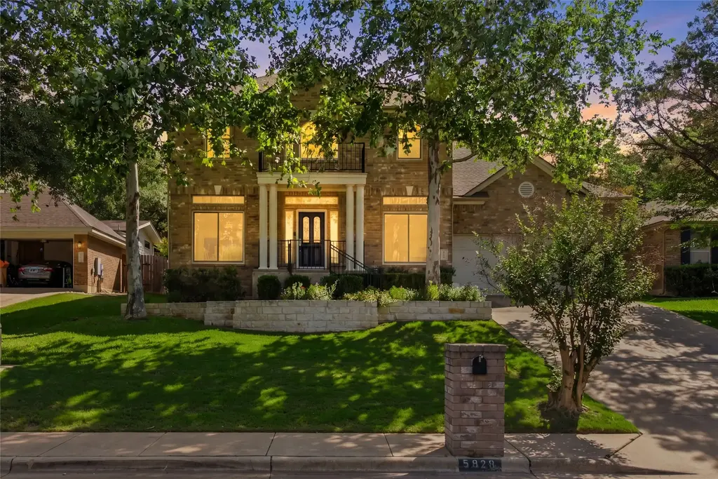5828 Taylor Draper Cove, Austin