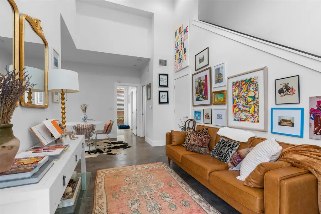 2514 E 4th Street B, Austin