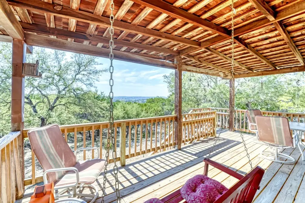 19818 Colina Drive, Lago Vista