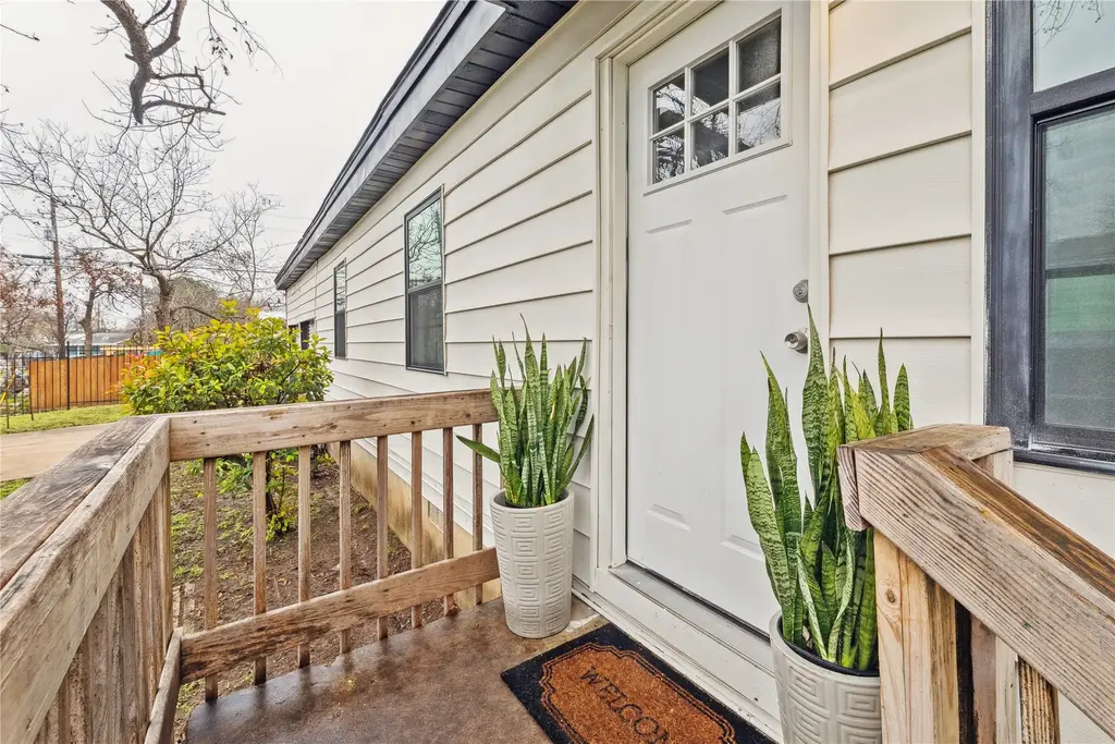 2105 E 17th Street, Austin