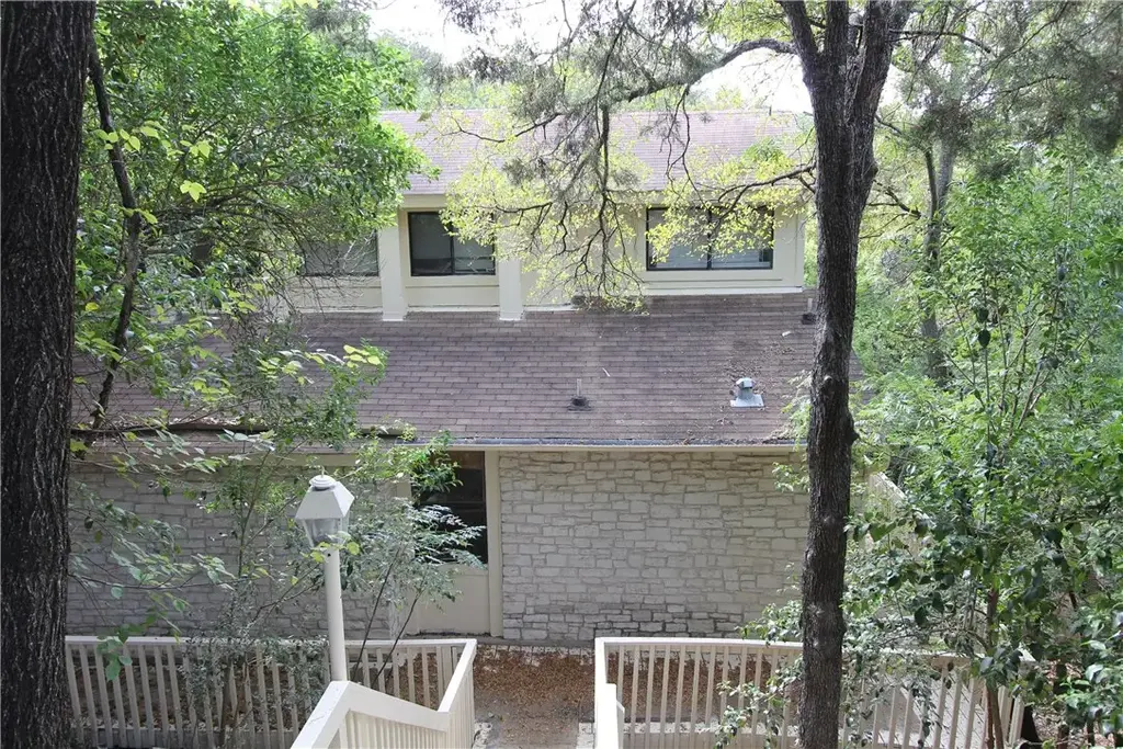 8808 Mountain Ridge Drive B, Austin